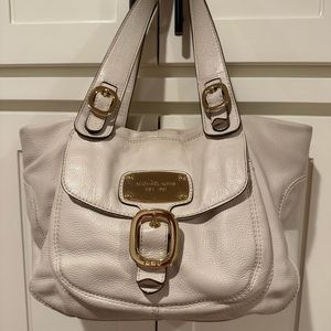 MICHAEL KORS PEBBLED LEATHER TOTE bone color